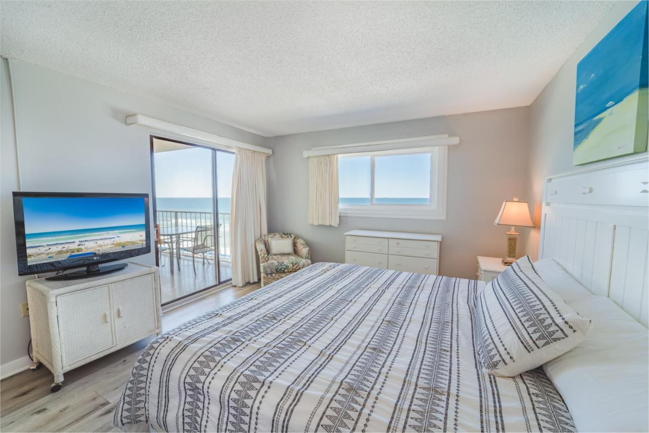 Apartment Regency Towers 710, 2 Bedrooms, Sleeps 8, Beachfront, Wi-fi, Pool, Complimentary Beach Chairs And Umbrella Panama City Beach